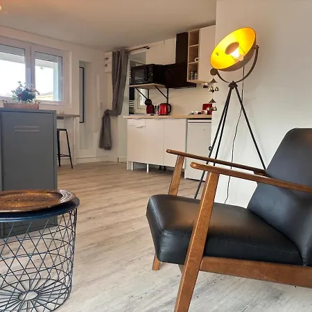 Independent With Terrace And Garden